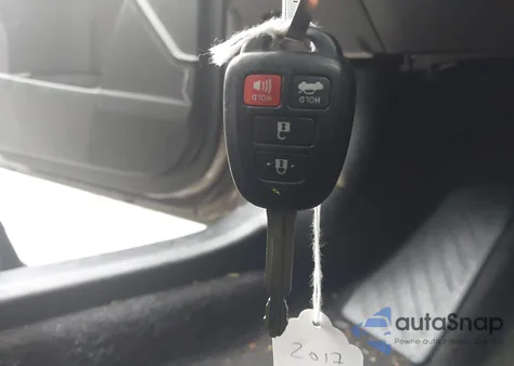 2017 Toyota Corolla Se из США, поврежденный, VIN 2T1BURHE6HC819162